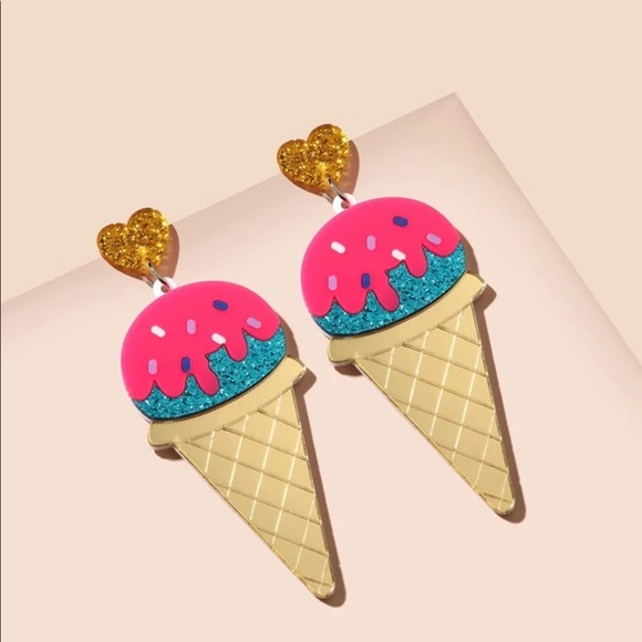 Earrings - Picture 2 of 11